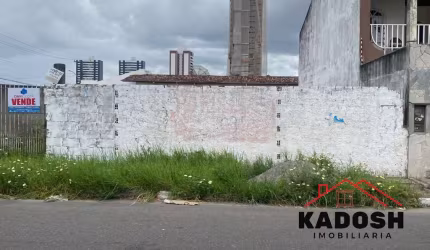 Terreno comercial à venda em Feira de Santana-BA, Bairro Santa Mônica - 300,00 m² de área!