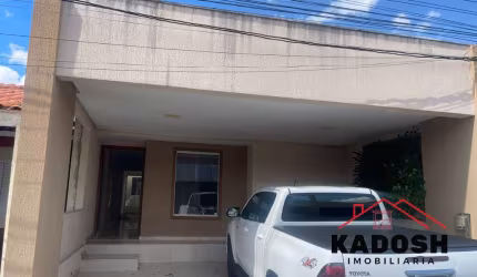 Casa de alto padrão em condomínio no bairro Sim, Feira de Santana-BA: 5 quartos, 2 suítes, 2 salas, 3 banheiros, 2 vagas de garagem.