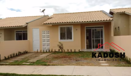 Casa em Condomínio de Luxo à Venda em Feira de Santana-BA, Bairro Registro: 2 Quartos, 1 Suíte, 1 Sala, 2 Banheiros, 2 Vagas, 130m².