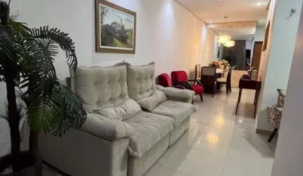 Imperdível oportunidade: Casa à venda em Feira de Santana-BA, bairro Parque Ipê, 3 quartos, 1 suíte, 1 sala, 2 banheiros, 1 vaga, 200m².