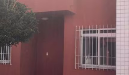 Excelente Casa para Locação na Cidade de Feira de Santana-BA, Bairro Capuchinhos: 3 Quartos, 1 Suíte, 2 Salas, 3 Banheiros, 200 m².
