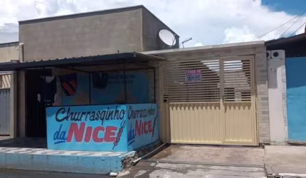 Imperdível oportunidade: Casa para venda ou locação no Parque Ipê, Feira de Santana-BA! 3 quartos, 1 sala, 2 banheiros, 2 vagas de garagem, 130m².