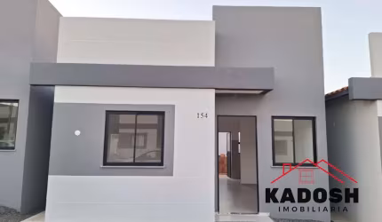Casa em Condomínio para Locação em Feira de Santana-BA, Bairro Registro! 2 Quartos, 1 Sala, 1 Banheiro, 2 Vagas de Garagem!