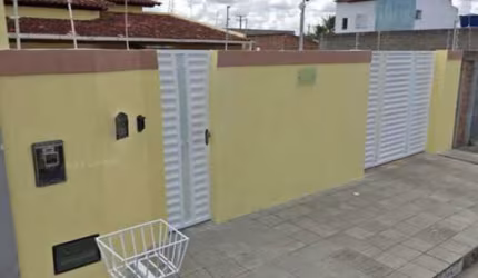 Casa com 3 quartos à venda no Tomba, Feira de Santana , 300 m2 por R$ 370.000