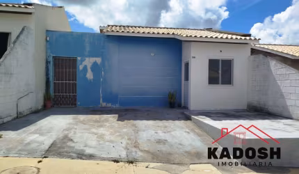 Casa em condomínio à venda em Feira de Santana-BA, Registro: 2 quartos, 1 sala, 10 banheiros, 2 vagas, 234m². Confira!