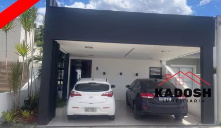 Casa em Condomínio à Venda em Feira de Santana-BA, Bairro Registro! 2 Quartos, 1 Suíte, 130m² - Imperdível!