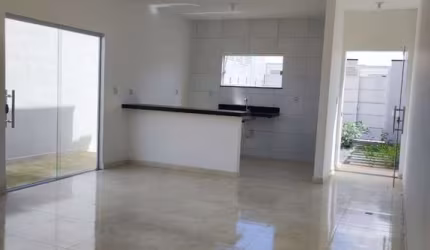 Imperdível! Casa para Venda bem Localizada no Bairro SIM em  Feira de Santana