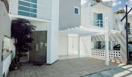 Casa em Condomínio para Locação em Feira de Santana-BA, Bairro Brasília: 3 Quartos, 1 Suíte, 2 Banheiros, 2 Vagas, 200m².