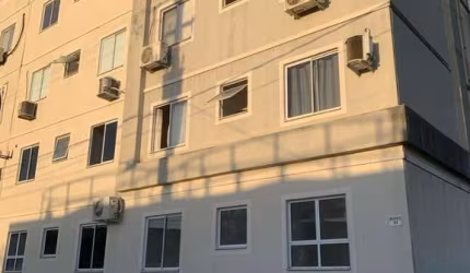 Casa em condomínio à venda em Feira de Santana-BA, bairro Papagaio: 1 quarto, 1 sala, 1 banheiro, 44m² de área.