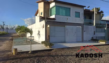 Casa à venda em Feira de Santana-BA, bairro Lagoa Salgada, 4 quartos, 2 suítes, 2 salas, 3 banheiros, 150m².