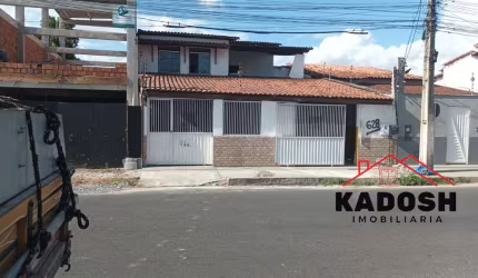 Casa para Locação localizada no Bairro Mangabeira, proxímo a Fraga Maia em Feira de Santana