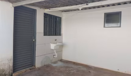 LOCAÇÃO | Casa, com 1 quartos em Jardim Castelo, Sarandi