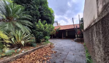Casa em condomínio fechado com 3 quartos à venda na Rua dos Expedicionários, 1320, Santa Amélia, Belo Horizonte por R$ 890.000