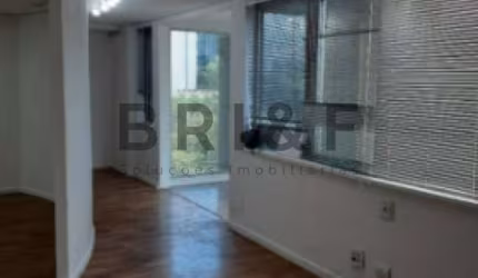 Conjunto comercial para venda e locação no Brooklin com 204m² .