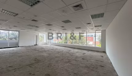 SALA COMERCIAL PARA LOCAÇÃO COM 172M², 5 VAGAS DE GARAGEM NO BROOKLIN, REGIÃO DA BERRINI