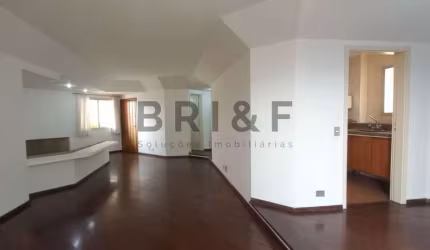 Apartamento para locação, 156m², 3 quartos sendo 1 suite, dependência de serviço e 2 vagas. Brooklin