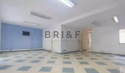 SOBRADO RESIDENCIAL A VENDA COM 360M², 4 DORMITÓRIOS, 2 SUÍTES E 6 VAGAS NO CAMPO BELO