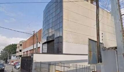 'Oportunidade Única: Prédio Comercial de Prestígio com 950m², Ideal para Empresas de Importação e Negócios Internacionais!'