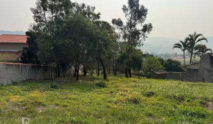 ATIBAIA - A VENDA!!!Terreno com 1400m²  em Loteamento de chacaras com portaria 24 horas