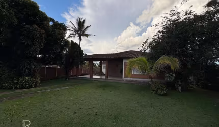 Chacara em Atibaia com duas suites, piscina e terreno de 1000m² - A VENDA!!!