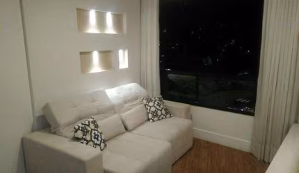 2 Quartos - 1 Suíte - 90 m² - Varanda - Área de Serviço - 2 Vagas de Garagem