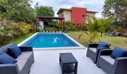 Casa de luxo em condomínio na Costa do Sauípe: 5 quartos, 5 suítes, 2 salas, 7 banheiros, 6 vagas e 260m² de área.