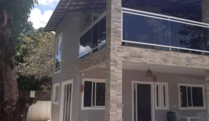 2 Quartos - 1 Suíte - 420 m2 de terreno - 140 m² de área construida - Mobiliada - 10 Vagas de Garagem