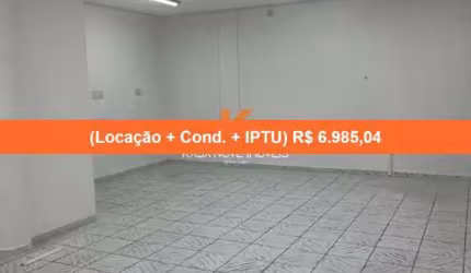 Salas Comerciais para Locação no Comércio, Salvador-BA: 1 Sala, 3 Banheiros, 180m² de Área.