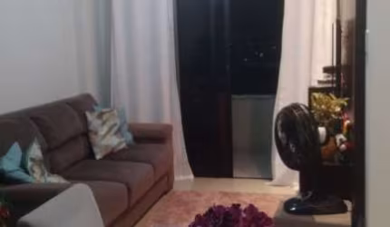 2 Quartos - 1 Suíte - 60 m² - Varanda - Área de Serviço - 1 Vaga de Garagem.