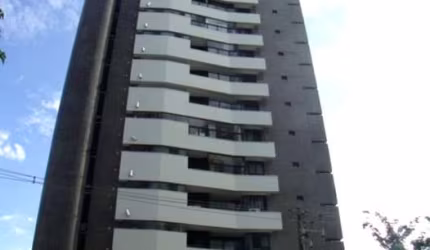 4 Suítes - 234 m² - Varanda - Quarto de Serviço - 3 Vagas de garagem.