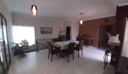 Casa assobradada com 3 dormitórios à venda, 219 m² por R$ 880.000 - Vila Aurora - Indaiatuba/SP