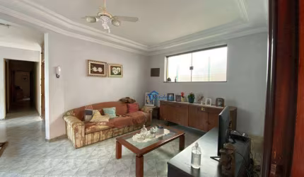 Casa com 3 dormitórios à venda, 199 m² por R$ 900.000,00 - Centro - Indaiatuba/SP