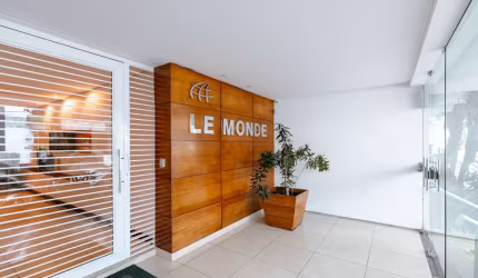 Excelente apartamento garden com 2 quartos mais um Home Office, no Santa Helena