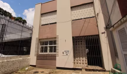 Apto 02 dormitórios, próximo da Av. Érico Veríssimo, Menino Deus, Porto Alegre/RS. - AP2061