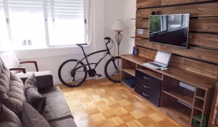 Apto Mobiliado para venda, 2 quarto(s),  Centro Histórico, Porto Alegre/RS. - AP2245