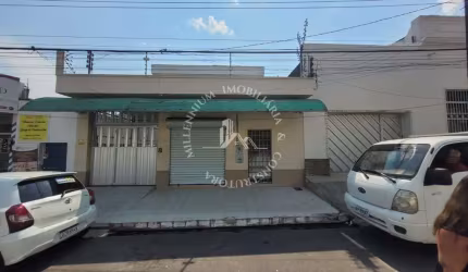 Casa no coração da Praça 14 com 5 quartos sendo 3 suítes