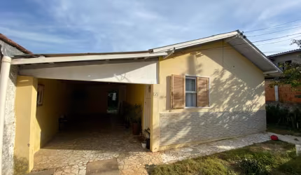 Casa Individual no Terreno em Rua Calçada Prox Praia Tapera