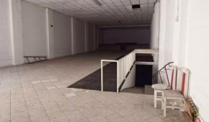 Galpão à venda, 686 m² por R$ 2.500.000,00 - Taboão - Diadema/SP