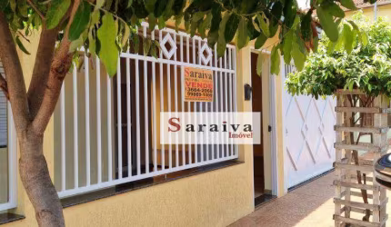Casa com 3 dormitórios à venda, 217 m² por R$ 399.000,00 - Centro - Itapuí/SP