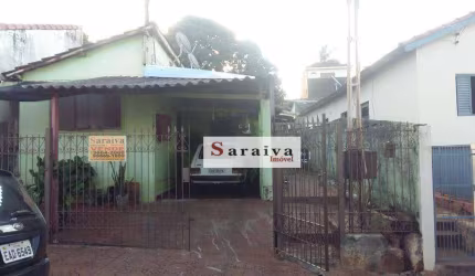 Casa com 3 dormitórios à venda, 372 m² por R$ 210.000,00 - Centro - Itapuí/SP