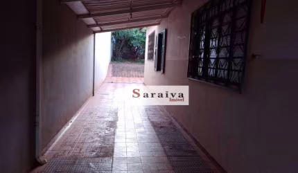 Casa com 3 dormitórios à venda, 400 m² por R$ 370.000,00 - Centro - Itapuí/SP