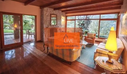 Casa com 4 dormitórios à venda, 220 m² por R$ 2.400.000,00 - Parque do Imbui - Teresópolis/RJ