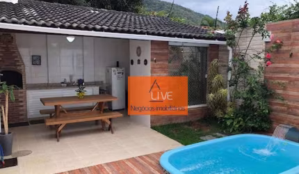 Live vende - Casa com 3 dormitórios à venda, 166 m² por R$ 870.000 - Piratininga - Niterói/RJ