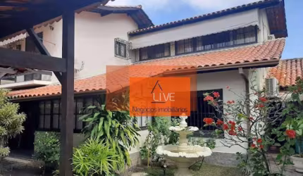 Casa com 5 dormitórios à venda, 360 m² por R$ 1.000.000,00 - Badu - Niterói/RJ