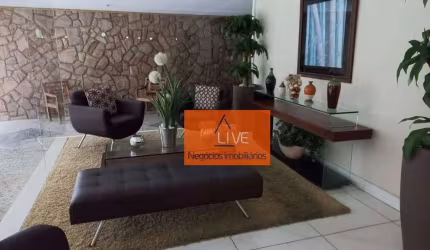 LIVE VENDE - Vende na rua Herotides de Oliveira Apartamento, frente com 112 metros, 3 quartos, sendo uma suíte com 2 vagas