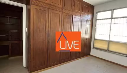 LIVE VENDE: Ótimo Apartamento com 4 quartos, suíte, vaga, quadra da Praia, 1 por andar,  161 m² por R$ 1.200.000 - Icaraí - Niterói/RJ