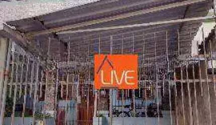 Live vende casa duplex, excelente localização, 2 vagas 5 quartos 1 suíte.