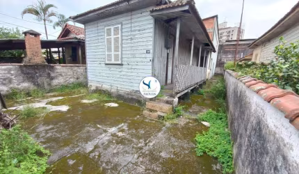 Vende-se terreno