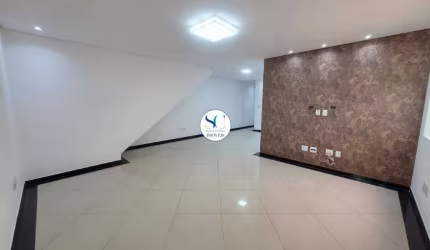 Casa Sobreposta térrea para venda no Estuário em Santos/SP