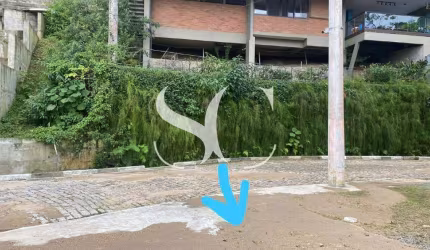Terreno Enorme no Morro Santa Teresinha